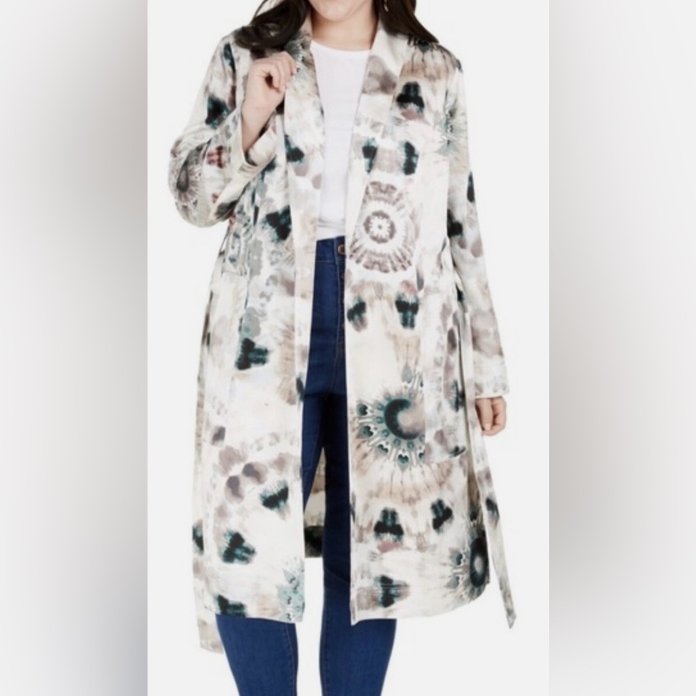INC International Concepts Elegant Gray and Cream Coat
